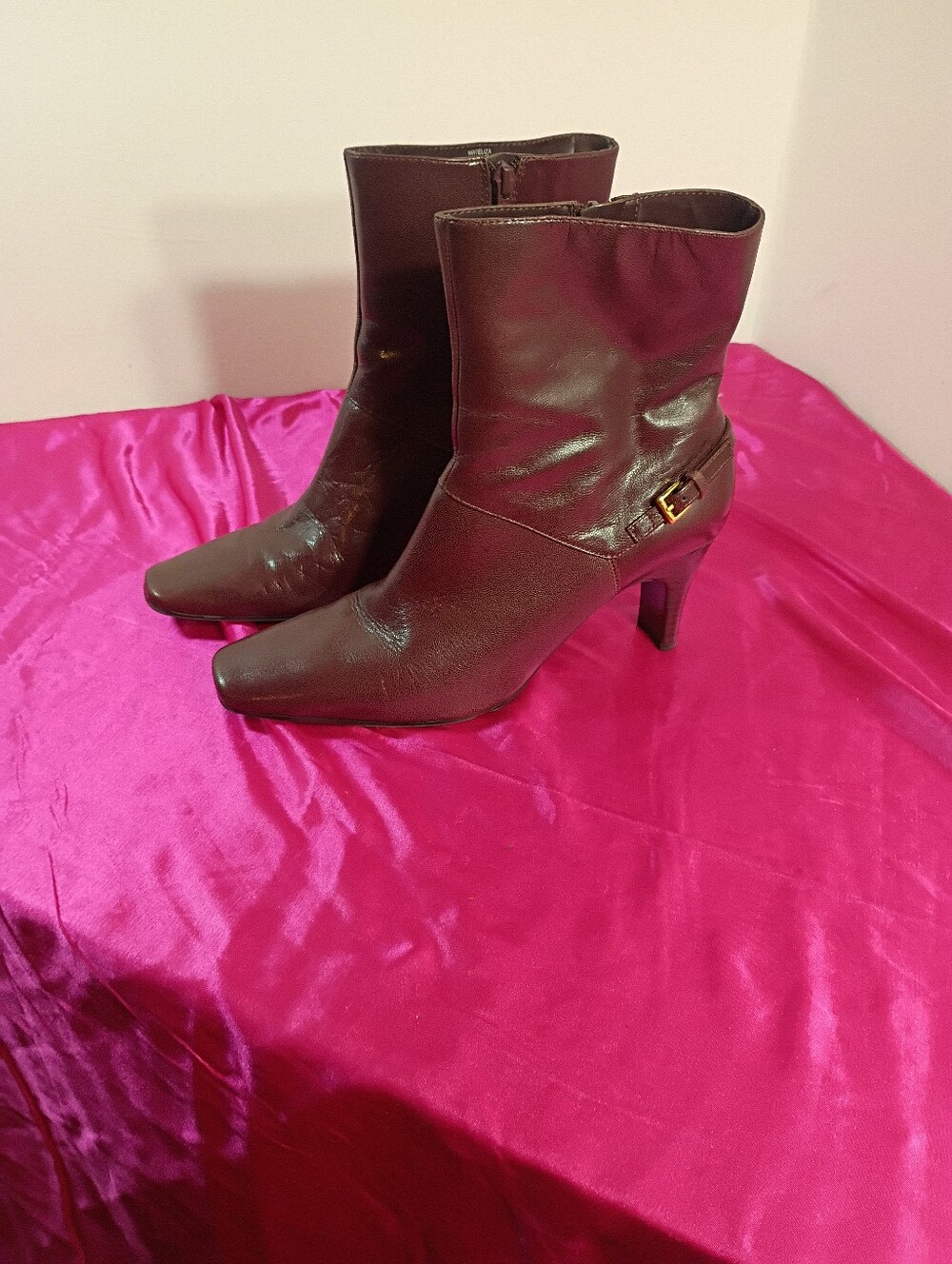 VTG 90s Y2K Women's SZ 8M NINE WEST Red Leather Square Toe Block Heel Zip Boots.